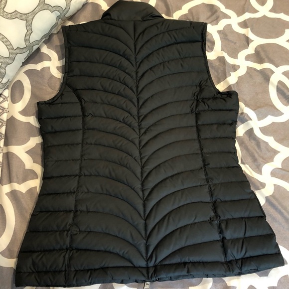 Ariat Equestrian Quilted Sleeveless Vest, Size XS, Dark Gray - Picture 2 of 11